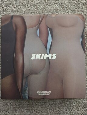 SKIMS Seamless Sculpt Thong Bodysuits - Black Onyx